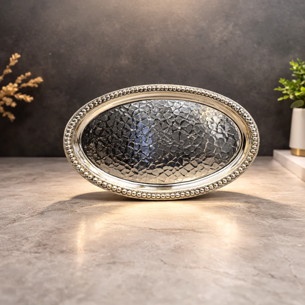 Metal Pallet 27.5x16.5 (S) – Oval Decorative Serving Tray